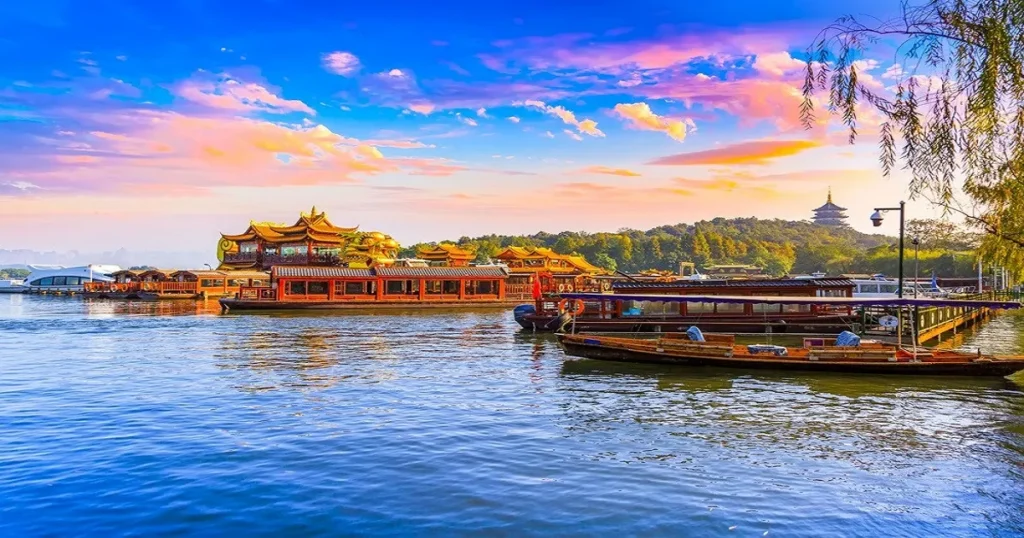 2025 Discover Hangzhou West Lake Attractions A Foreigner’s Guide to China’s Most Enchanting Gem