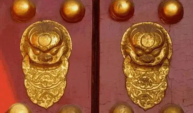 The symbolism of numbers in the architecture of the Forbidden City